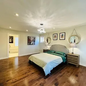  Villa Elegant New Reno Sweet