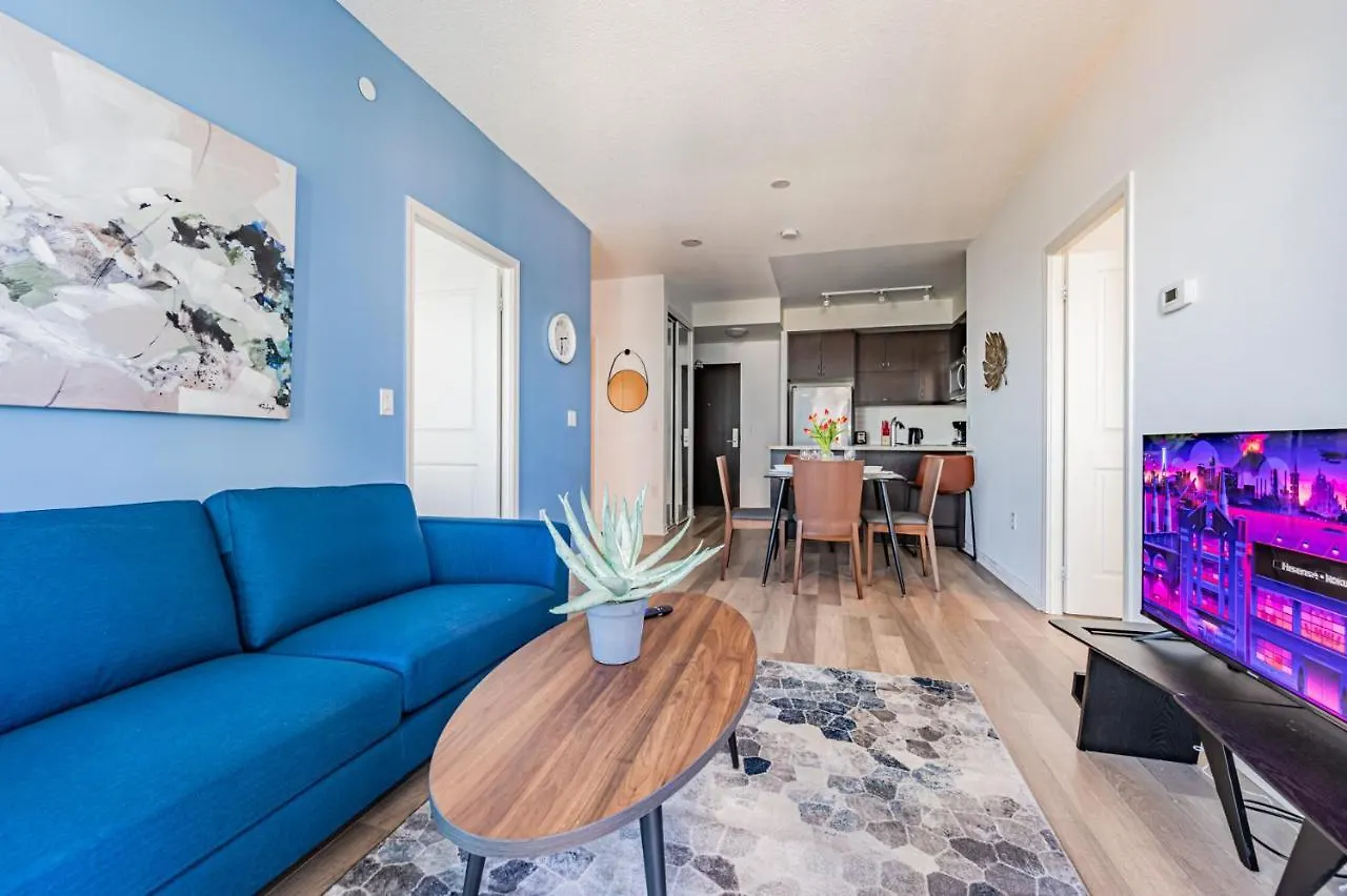 Condo In Parklawn & Lake Shore With Free Parking Close To Airport Toronto 0*,  Canada